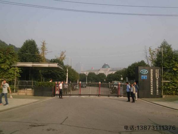 母山防汛物资储备中心伸缩门