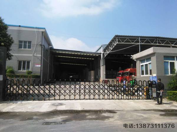 星沙包装伸缩门