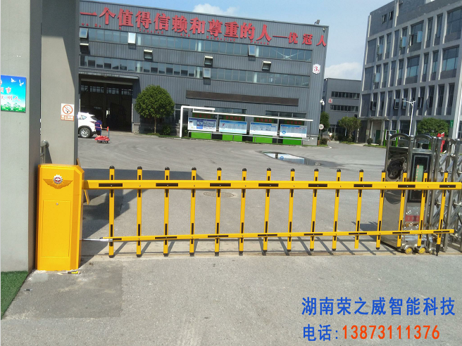 长沙伸缩门,长沙电动门,长沙电动伸缩门,长沙伸缩门,长沙电动伸缩门厂